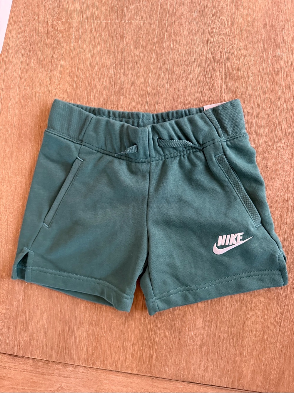 Nike Club Fleece Kids Small Green French Terry Shorts Drawstring